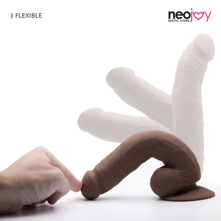 Neojoy - Hautartiger kurviger Dildo (Braun) - lucidtoys.de Dildos