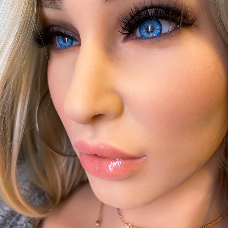 Climax Doll - Logan - Kopf der Sexpuppe - Gebräunt video