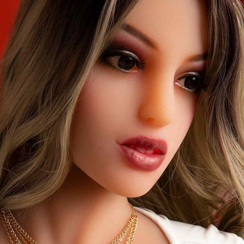 Fire Doll - Winni - Kopf der Sexpuppe - Leicht Gebräunt video